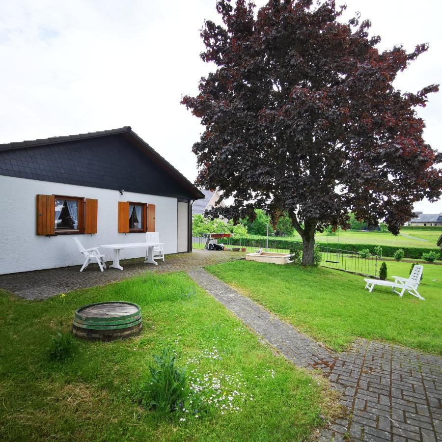 Bb19 Eifel-Ferienhaus Am Moseltal Mit Saunahaus Beuren  ภายนอก รูปภาพ